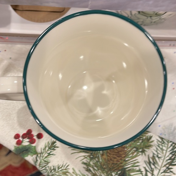 Pfaltzgraff Winterberry Mugs – Set of Holiday Coffee Cups, Dishwasher Safe - Picture 6 of 8